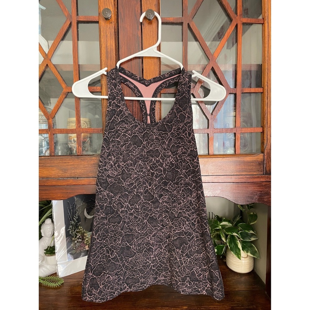 Lululemon Black Pink Lace Racerback Tank Top‎ Athletic Workout Size 4/6